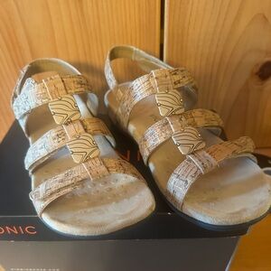 Vionic Strappy Sandals